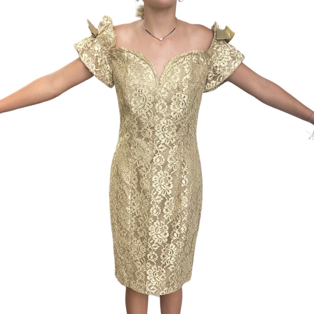 Honeybee size 4 womens dress gold vintage